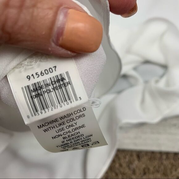 Vince Camuto Women's Sleeveless Blouse Black Size M Casual Spring - Picture 3 of 7